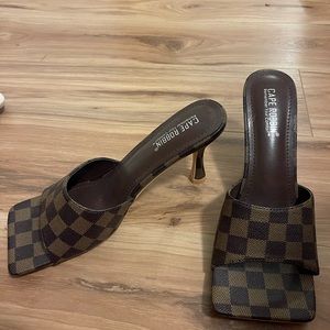 Louie Vuitton inspired square tired short heels